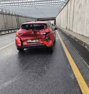 Aydın'da akşam trafiği kabusa döndü: Sağanak yağış kazaları tetikledi