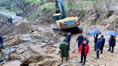 Ödemiş Belediyesi yağışlı mevsim sonrası aynı anda 7 bölgede sahada
