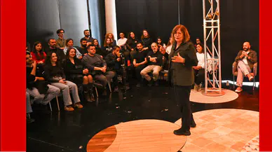 Tiyatronun binlerce yıllık yolculuğu Bornova’da anlatıldı