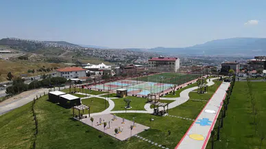 Özgür Özel Bayraklı'da Ferdi Zeyrek Spor Kompleksi Açılışı Ve Araç Filosu Tanıtımına Katılacak