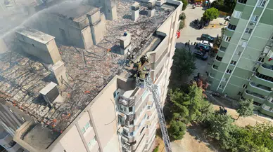 Menemen'de 10 katlı binada çıkan yangında 3 işçi kurtarıldı, hastaneye bir kişi sevk edildi