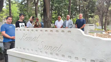 Kemal Sunal, 26. yılında ailesi ve sevenleriyle anıldı