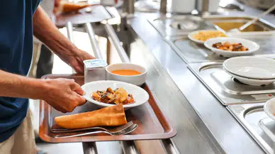 Buca’da 70 TL’ye dayanışma sofrası