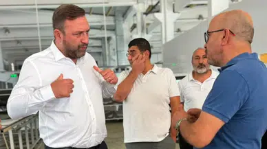 Gümrükçü Dikiş Makinesinin Başına Geçti: "Bu İktidar Dikiş Tutturamıyor, Ekonomiyi CHP İktidarı Toparlayacak!"