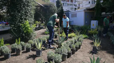 Konak’ın parklarında bakım seferberliği