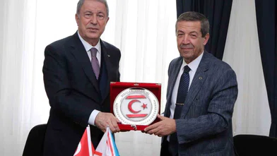 KKTC Dışişleri Bakanı Ertuğruloğlu, TBMM Milli Savunma Komisyonu Başkanı Akar ile görüştü