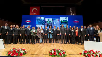 CHP Genel Başkanı Özel toplu açılış, temel atma ve anahtar teslim törenine katıldı