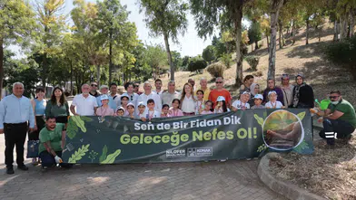 Başkan Mutlu, Konaklı miniklerle fidan dikti