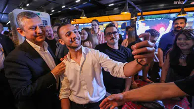 Özgür Özel'den çeyrek altınlı burs hesabı yaptı