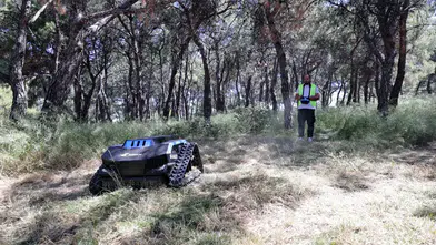 Konak’tan teknolojik adım: Ot biçme robotu sahada