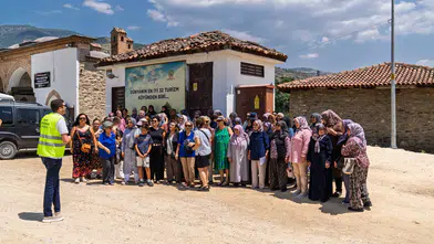 İzmir'in Kültürel Zenginlikleri, Muhtarlık İşleri ile Vatandaşlara Tanıtılıyor