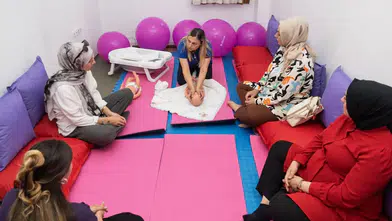 Annelere güvenli doğum dersi