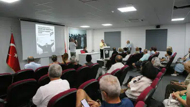 Karşıyaka ‘İzmir Baba’yı unutmadı