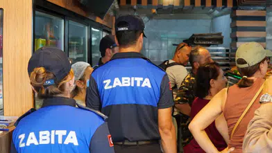 Güzelbahçe Belediye Zabıtasından Gıda İşletmelerine kapsamlı denetim