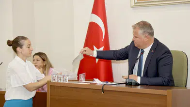 Urla’da istifalar sonrası ilk meclis toplandı; “Kesintisiz hizmet anlayışımızı sürdüreceğiz”