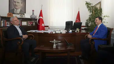 AK Parti'den Bergama Belediyesi'ne 144 milyon TL nakdi kredi desteği