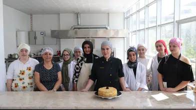 Konaklı kadınlar Temel Pastacılık Eğitimi’yle üretim ve istihdama katılıyor