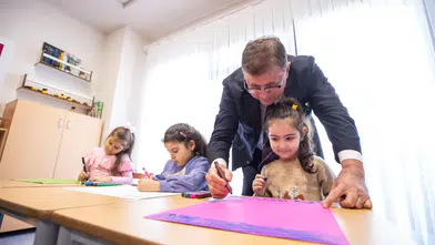 Başkan Tugay’dan müjde: Yuvamız İzmir’de aylık ücret 2 bin 500 TL’ye indirildi