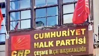 CHP Çeşme’den istifa eden yöneticilerden “devir teslim” açıklaması: “723 bin lira nakit ve borçsuz mali yapı teslim edildi”