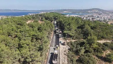 Aliağa ve Seferihisar’da yollar yenileniyor