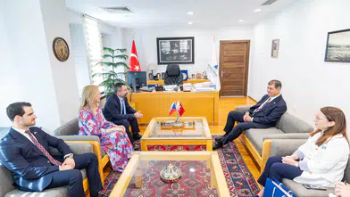 İzmir’den dünyaya yeni kapılar açılıyor