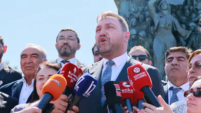 "İZMİR KILIÇDAROĞLU’NU YİNE BAĞRINA BASTI"