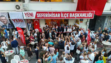 Yeni Parti Seferihisar’da İlçe Binasını Açtı: “Tek Meselemiz Türkiye’nin Geleceği”