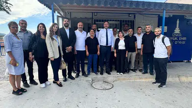 Gümrükçü’den Karabağlar’da Muhtar Çıkarması: "Sorunların Çözümünde İlk Adres Muhtarlarımızdır"