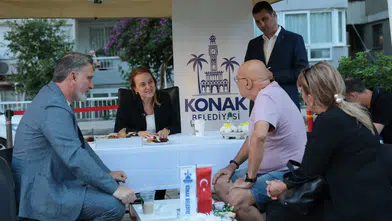 Konak’ta söz komşuların: Başkan Mutlu, Mehmet Ali Akman’da talepleri dinledi