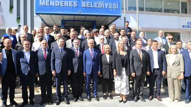 Bakan Uraloğlu’ndan Menderes’e Müjdeler Menderes- Gümüldür Karayolu Başlıyor
