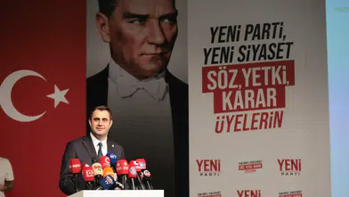 YENİ Parti İzmir İl Kongresi'nde Güç tek aday, Aytekin kale siyasetini eleştirdi