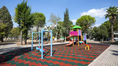 Gaziemir’in parklarında bakım ve yenileme çalışması
