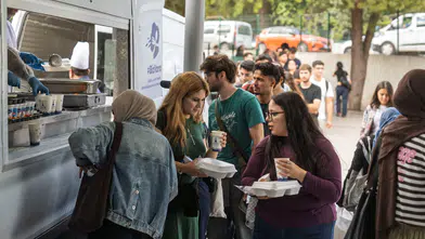 İzmir’de üniversiteliler Büyükşehir’e emanet