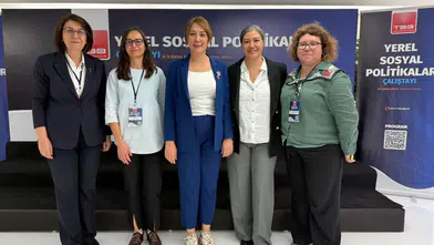 İzmir’in sosyal belediyecilik modeli Türkiye’ye örnek oldu