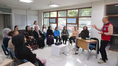 Konak’ta afet farkındalık eğitimleri devam ediyor