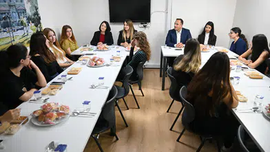 Başkan Eşki’den yurtta kalan öğrencilere anlamlı ziyaret