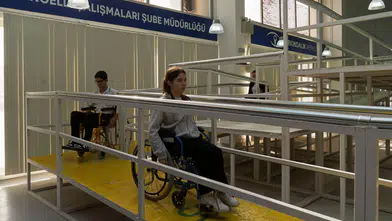 İzmir’de empati parkuru: Engelleri deneyimleyerek fark ediyorlar