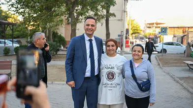 Makamında oturan değil, sokakta koşan Başkan