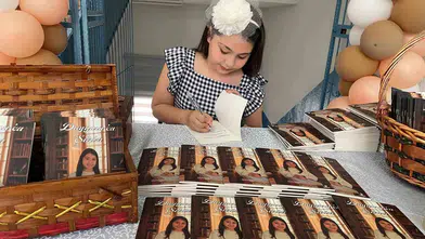 Küçük şairin büyük hayali: 10 yaşında ilk kitabını imzaladı