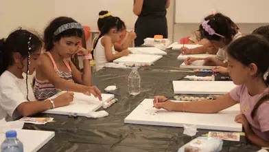 Bodrumlu miniklerin sanatla dolu yaz tatili: Tuval başında yeteneklerini keşfediyorlar