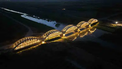 Menemen’in 90 yıllık gerdanlığı yeniden hayat buldu: Tarihi köprü trafiğe açıldı