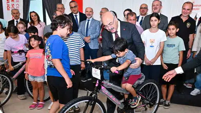 Denizli’de çocukların yüzünü güldüren buluşma: 50 minik kalbe hediye bisiklet