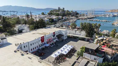 Bodrum’da ders zili heyecanı: Minikler okul yolunda