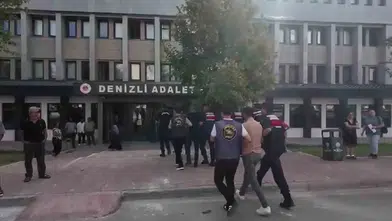 Denizli'de hırsızlık şüphelilerine ailelerinden şok tepki: Yüzünüze tükürdüler
