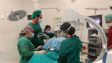 Dinar'da ürolojide yeni dönem: Büyük böbrek taşlarına kapalı müdahale dönemi başladı