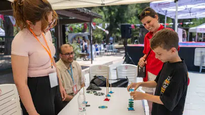 Genç mucitlerSüper Novaların izinde Büyükpark’ta buluştu