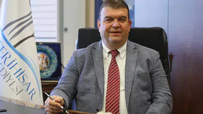 Seferihisar Belediye Başkanı İsmail Yetişkin rüşvet soruşturmasında tutuklandı