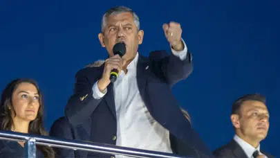Özgür Özel, İzmir'deki basın yürüyüşüne destek verecek