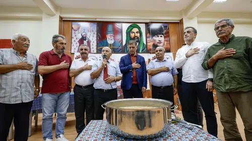 Başkan Tugay, Alevi Bektaşi kültür etkinliğinde dostluk ve iyilik mesajları verdi