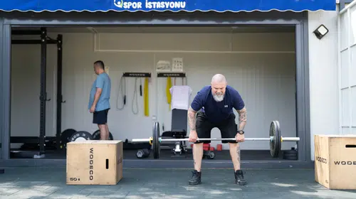 İzmirlilerin yeni adresi spor istasyonları oldu
